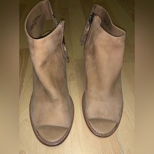 Chinese Laundry Peep Toe Booties Beige suede